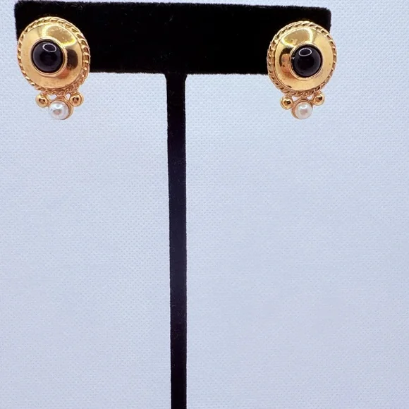 Vintage Liz Claiborne Stud Earrings Goldtone Round Rope Black & Faux Pearl 1.75” - Picture 2 of 6